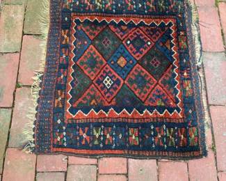 054 tribalgeometrichandwovenwoolrugcauc