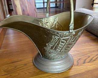 044 brassfireplacecoalscuttlewithshipm