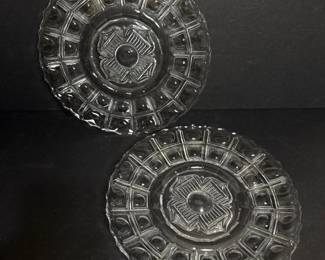 233 pairofpressedglassplateswithgeomet