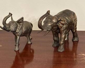 162 pairofcastbrasselephantfigurines
