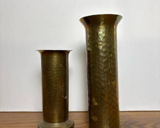 075 pairofhammeredbrassvases