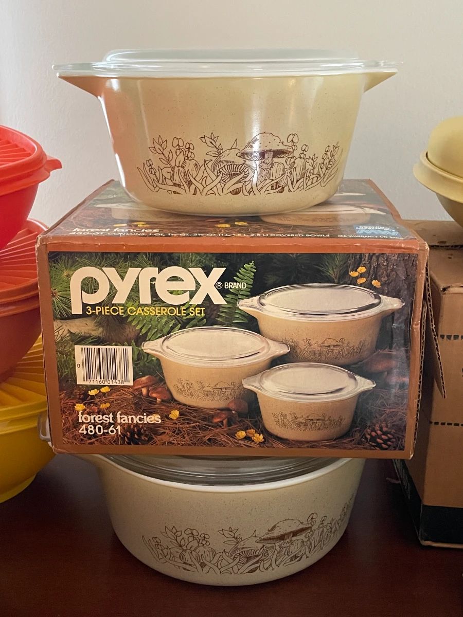 Pyrex Forest Fancies Casserole Set W/ Box