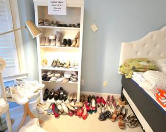 Ladies shoes, sizes 6.5 and 7