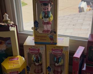 Santa's Best Walt Disney Classics Pinocchio Glass Ornament