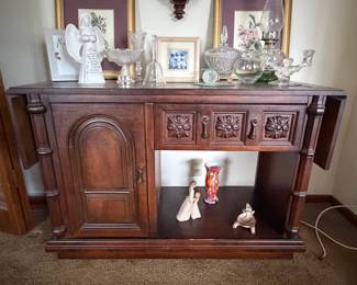 Antique Oak Tudor Style Sideboard Buffet