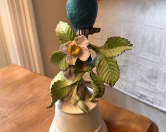 Porcelain Bird Figurine. Chipped. Photo 1 of 3. 