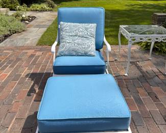 Smithsonian Collection of Mid-Century Iconic Brown Jordan Day Lily Two Chair & Ottoman Set. Photo 1 of 2. 