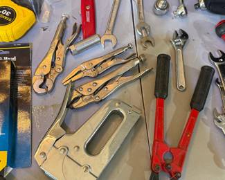 Arrow T50 Staple Gun and Bolt Cutters Collection