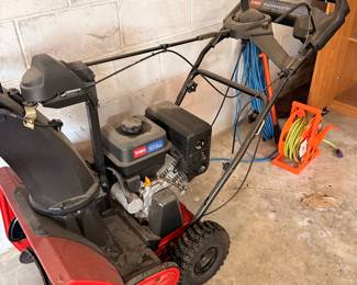 Toro SnowMaster 824 OXE Snow Blower