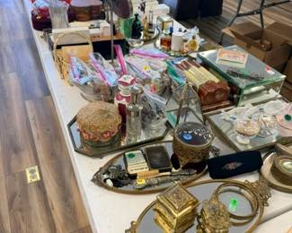 Ladies vanity items