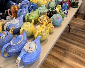 Hall teapot collection