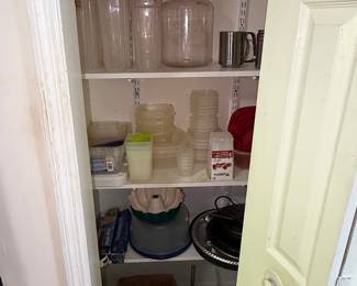 Assorted Kitchen Storage Containers and Bakeware Lot