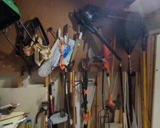 General Garage Workshop Tool Assortment