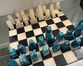 Hand-Carved Mexican Onyx Chess Set