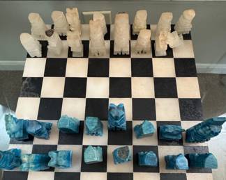 Hand-Carved Mexican Onyx Chess Set