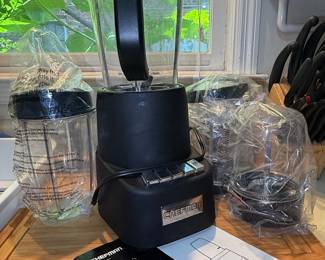 Chefman Dynamic Blending System RJ35-V2 with Travel Cups