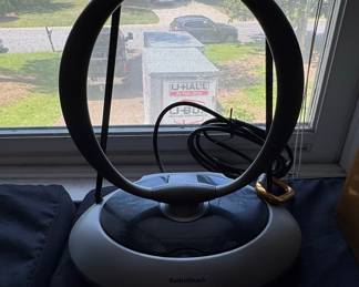 RadioShack Amplified Indoor TV Antenna