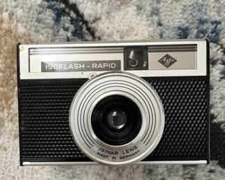 Agfa Isoflash-Rapid C Camera with Flash Unit and Strap