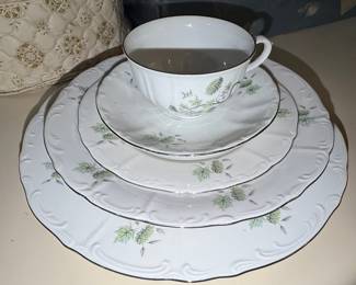 Mitterteich "Green Ming" Porcelain Dinnerware Set