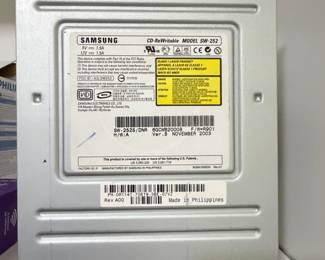 Samsung CD-RW Drive Model SW-252
