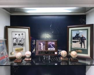 AUTOGRAPHED BASEBALLS AND PHOTOS
