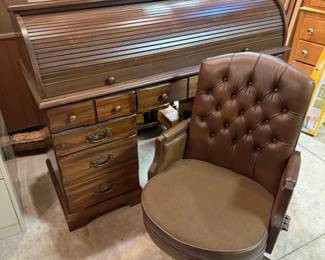 w/Matching Leather Chair