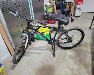 Black Mongoose Montana Mountain Bike