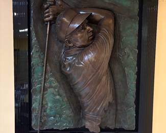 Bill Mack bronze golfer