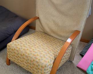 Boudoir chair