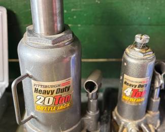 Bottle jacks
