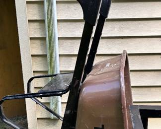 Economic wheelbarrow