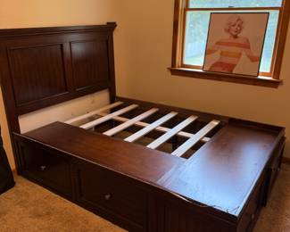 Platform bed with storage