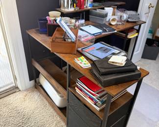 L-shaped modern desk