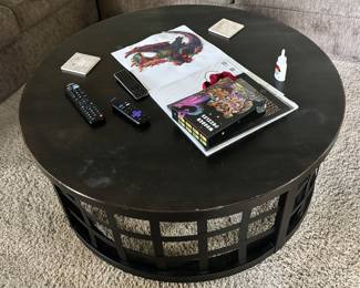 Cocktail table