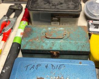 Tap dye tools