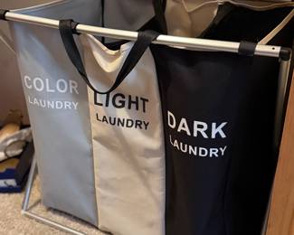 Laundry hamper sorter