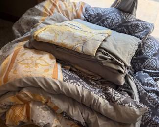 Bedsheet set