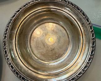 Wallace sterling silver 5.5 in bowl 