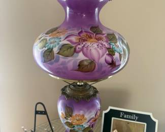 Gone with the wind hurricane lamp 