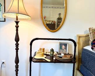 Victorian tilt top tea table.