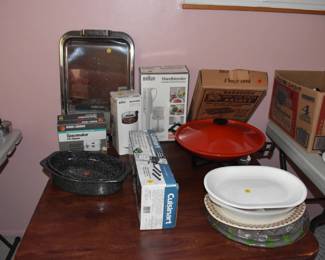 kitchen pans & equipment