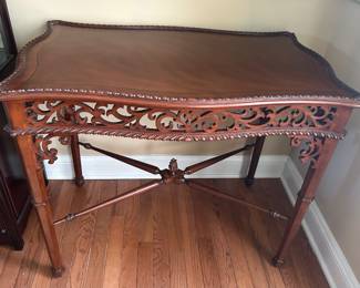 Ethan Allen Tea Table