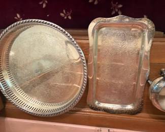 Silverplate Round Gallery Serving Tray:  Silverplate Round Gallery Serving Tray