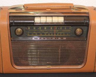 Vintage Grundig UKW-Concert Boy PORTABLE TUBE RADIO 1950’s