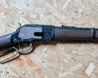 Rare! Vintage Mattel Winchester shootin shell toy gun