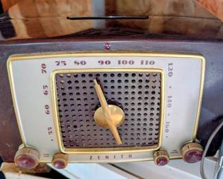 Zenith radio record player