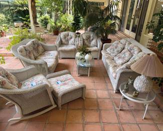 Lloyd Flanders wicker patio furniture