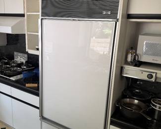 Subzero refrigeratot freezer