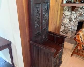 16th Century French Gothic Bishop's chair