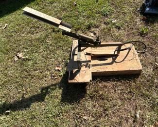 #240 Clay thrower metal vintage $30.00